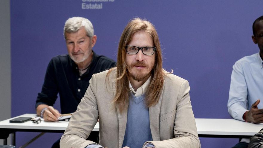 Archivo - El secretario de Organización y portavoz de Podemos, Pablo Fernández, durante una reunión del Consejo Ciudadano Estatal de Podemos, en la sede de Podemos, a 17 de mayo de 2024, en Madrid (España).
