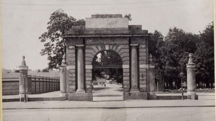 Puerta de la Dehesa de Arganzuela en 1930