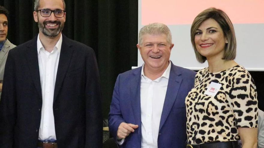 Inma Sánchez se retira de las primarias del PSOE de Murcia y se suma a la candidatura de Francisco Lucas