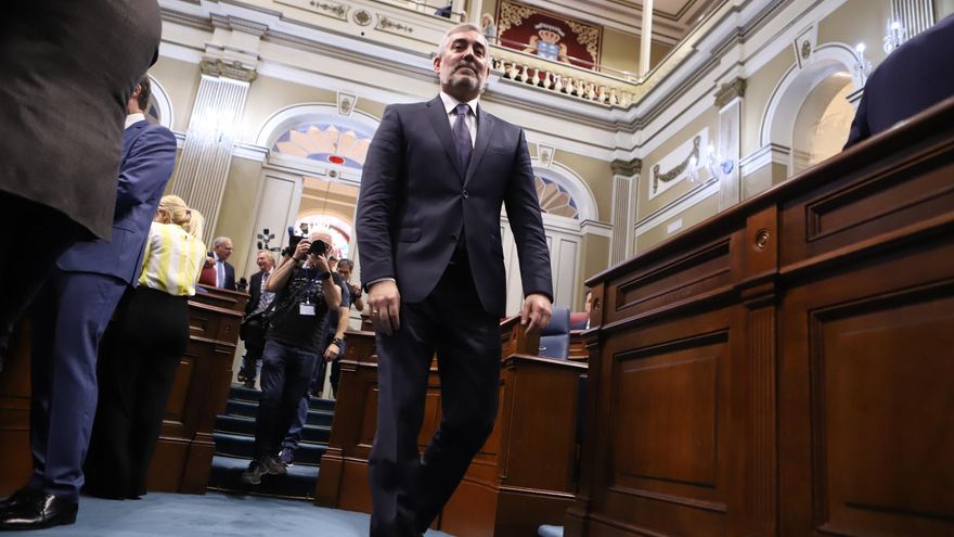 "Coherente" y "alejado del triunfalismo" o "vacío" y sin "medidas de calado", las reacciones al discurso de Clavijo en el debate de la nacionalidad