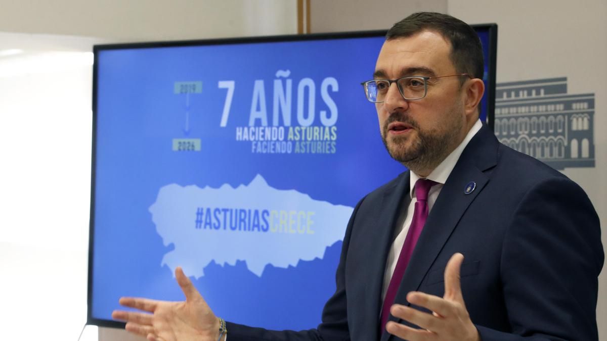Barbón hace balance de siete años de gobierno en Asturias: "Estamos construyendo un nuevo paisaje económico"