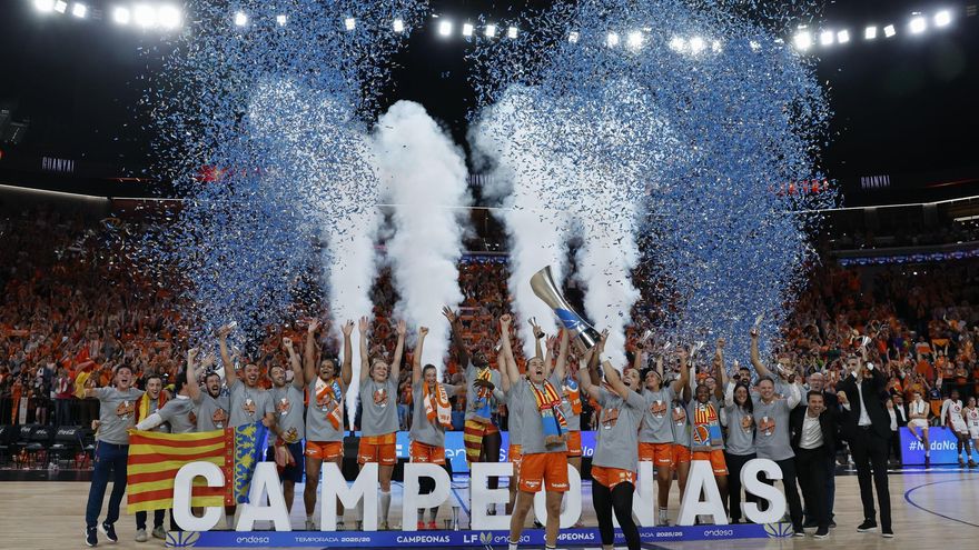 La Liga Femenina pone fin a la temporada con Valencia en lo alto y el regreso de Celta: así se han repartido los títulos y las plazas de Euroliga