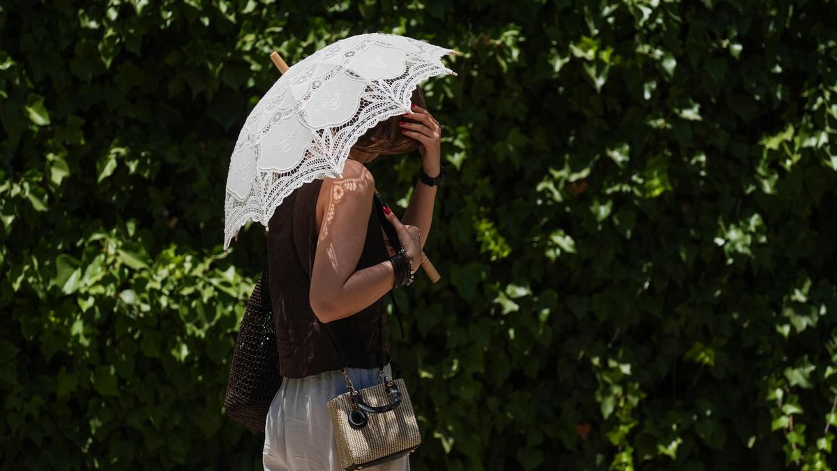 Activado el aviso amarillo por calor en Sevilla, Córdoba y Jaén para este sábado con temperaturas de hasta 40 grados