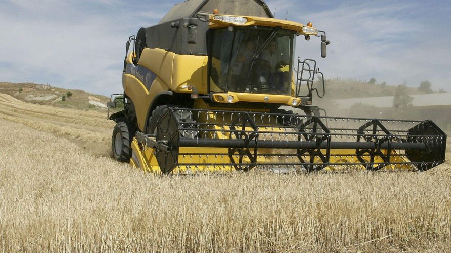 Los agricultores de Castilla y León reclaman ayudas de 150 millones a la Junta por una cosecha de cereal un 40% menor
