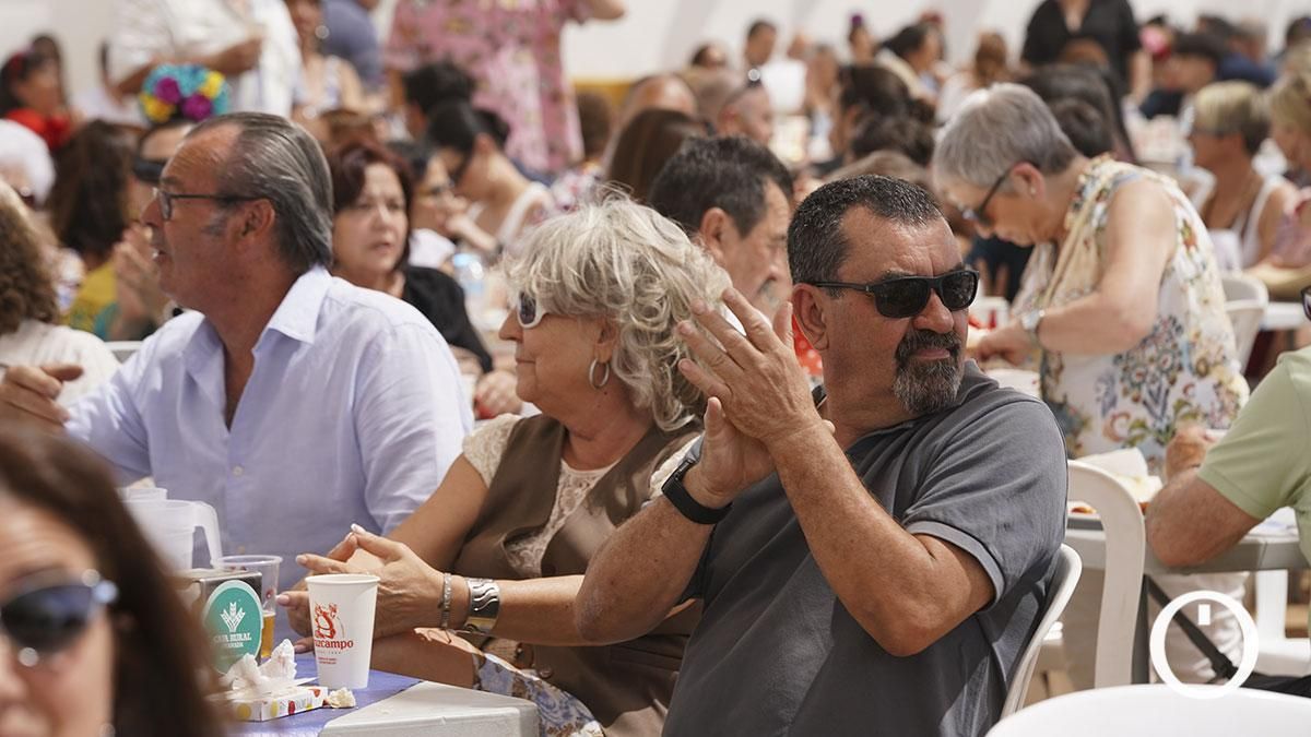 La Feria de Córdoba se abona a una jornada suave antes del aumento de la temperaturas