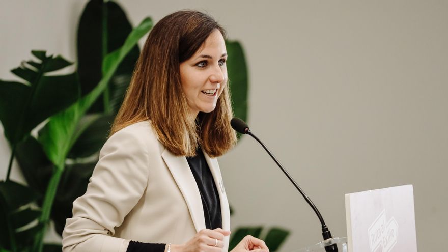 Archivo - La ministra de Derechos Sociales y Agenda 2030, Ione Belarra, interviene en la presentación de la segunda edición de 'Ruta al exilio', en el Círculo de Bellas Artes, a 29 de abril de 2022, en Madrid (España).