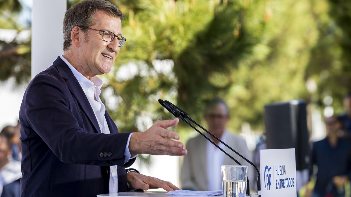El presidente del PP, Alberto Núñez Feijóo, este jueves en Huelva