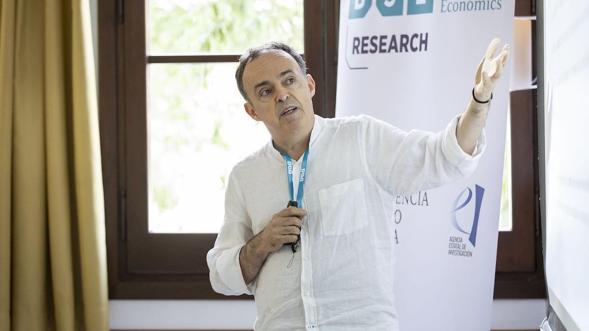 El Gobierno escoge al catedrático Juan José Ganuza como nuevo presidente de la CNMC