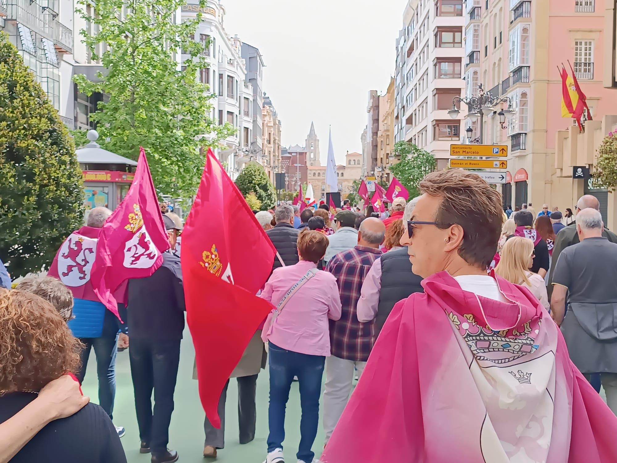 Cientos de personas exigen el 23 de abril el camino de 'León solo' y en libertad