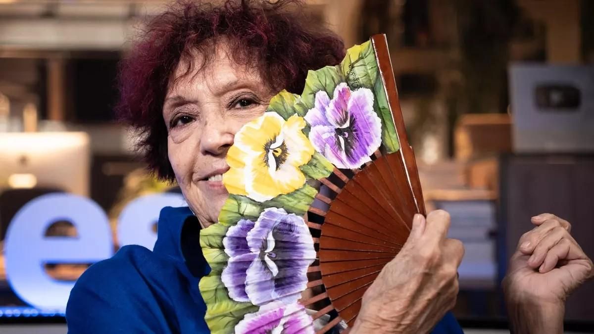 Maruja Torres, en una imagen de archivo, en la redacción de Eldiario.es.