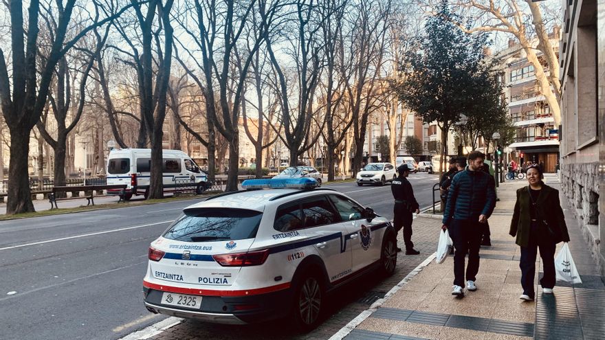 La Ertzaintza blinda al Maccabi en Vitoria ante las protestas contra Israel por los 27.000 muertos en Palestina