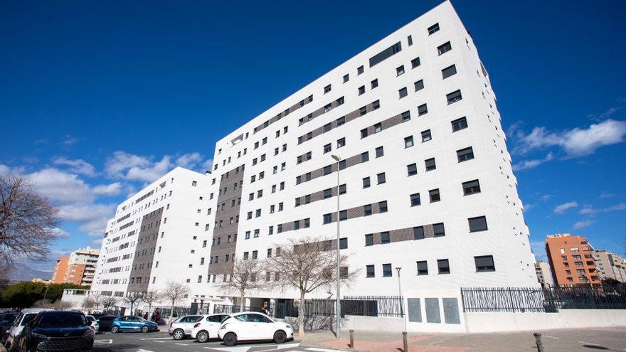 Una interventora de la Generalitat con 70.000 euros de sueldo también adquirió una VPO de Alicante que ganaron cargos del PP