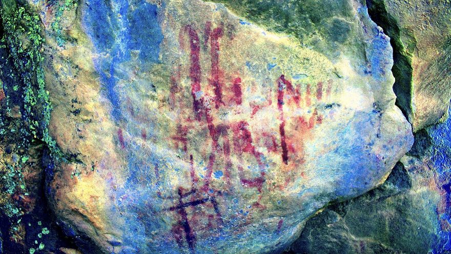 Un "golpe de suerte" permite descubrir nuevas pinturas rupestres en Alburquerque
