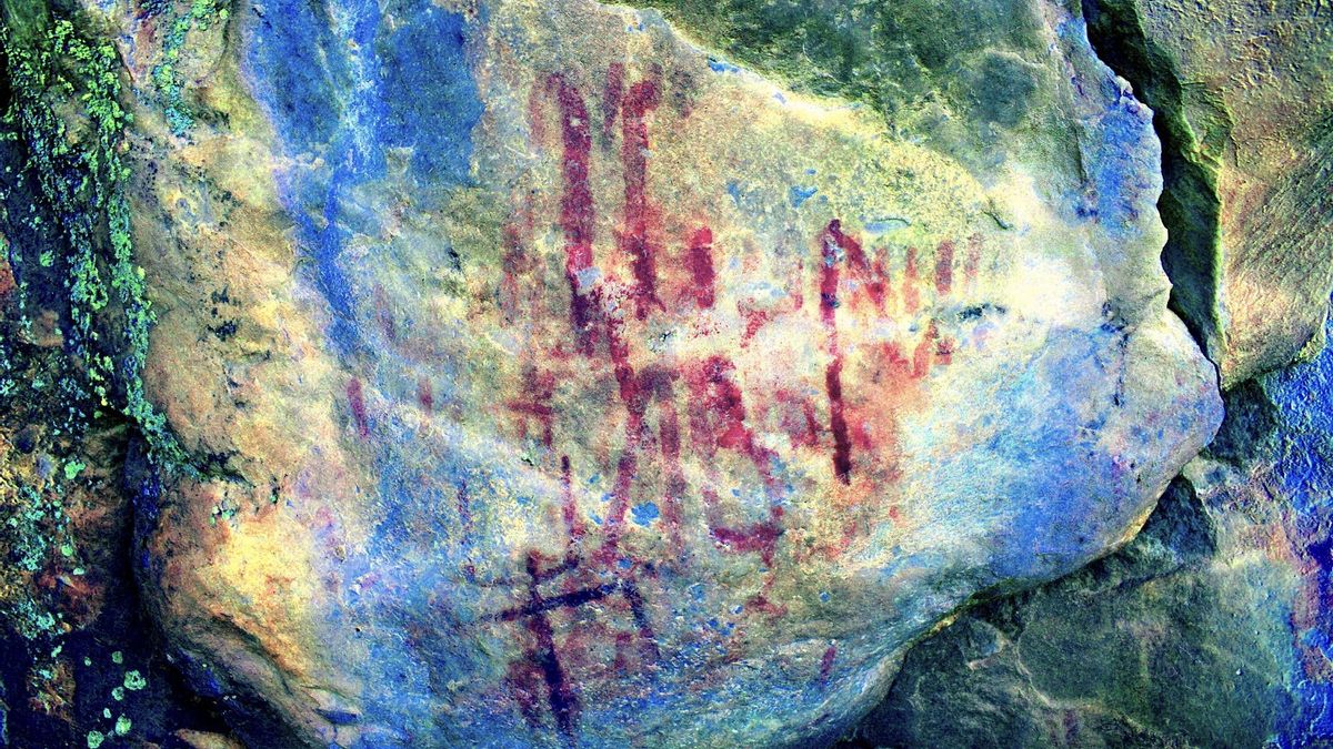 Un "golpe de suerte" permite descubrir nuevas pinturas rupestres en Alburquerque