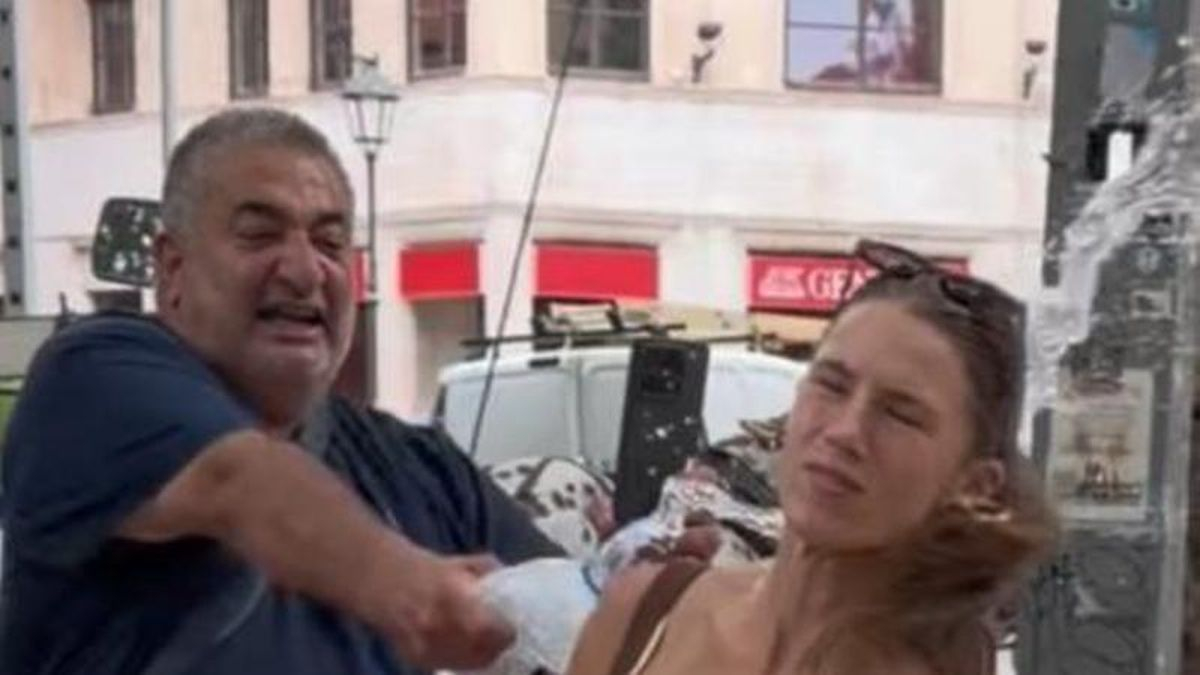 Expedientado el conductor de un coche de caballos que tiró agua a una mujer que pedía que diera de beber al animal