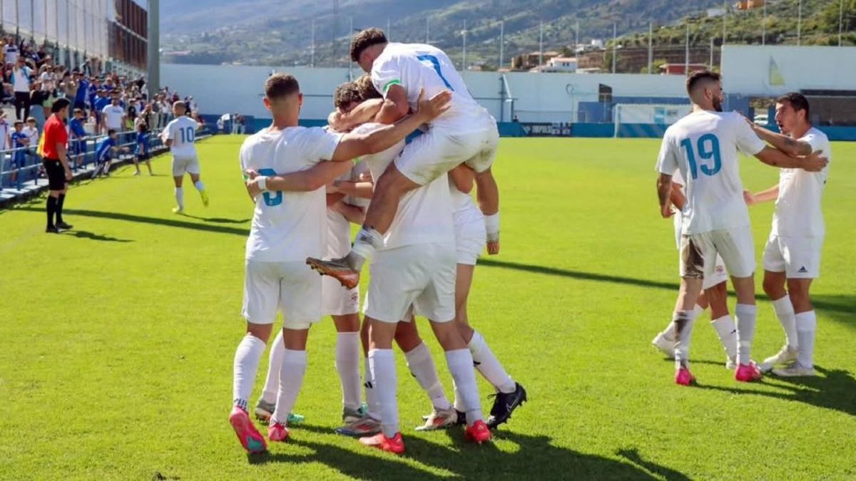 El histórico Tenisca regresó a la Tercera División