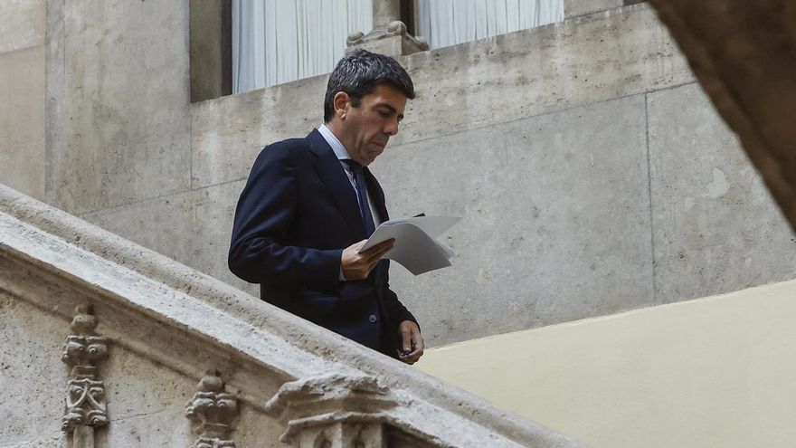 A second eyewitness confirms that Mazón arrived at the Palau de la Generalitat almost at 8:00 p.m. and changed his clothes.