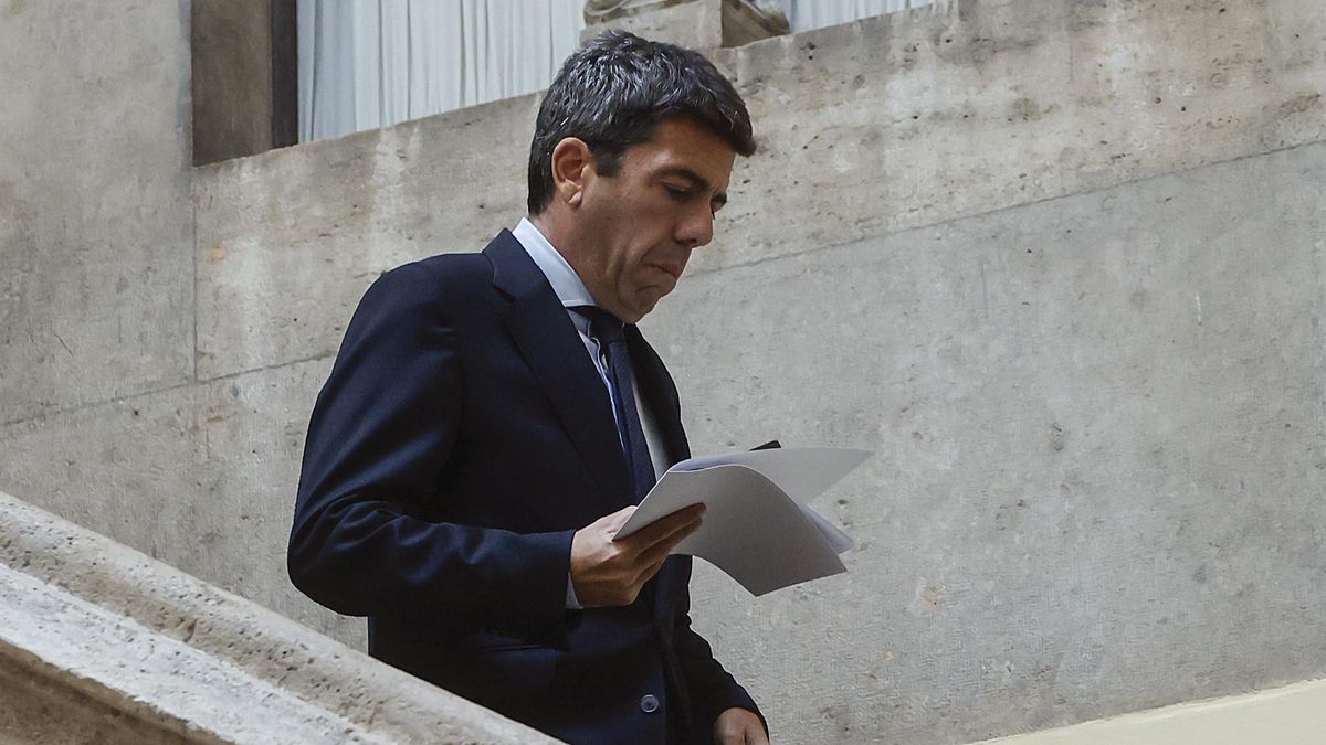 Pánico en el Consell de Mazón tras las revelaciones sobre falsos currículums: nueve altos cargos publican sus títulos en tiempo récord
