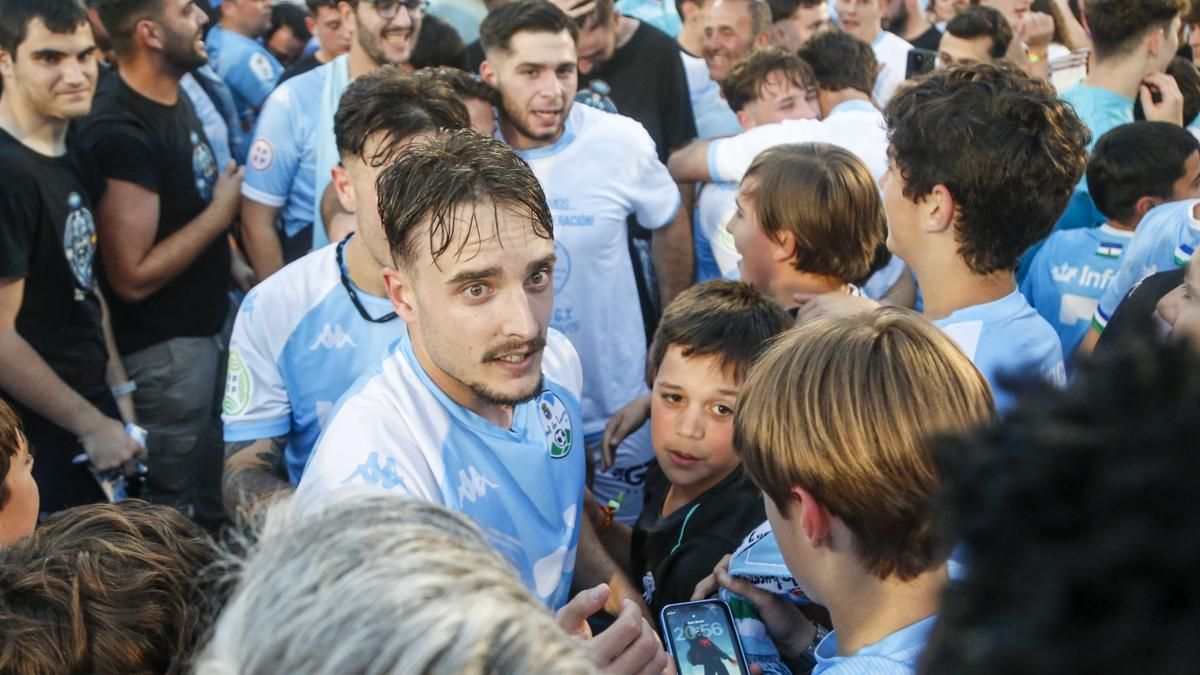 Celebración del ascenso del Ciudad de Lucena
