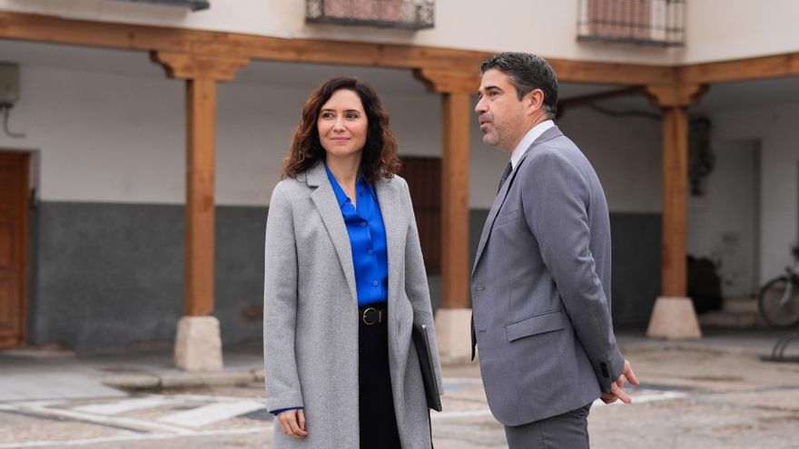 Ayuso defiende a Miguel Ángel Rodríguez pese a sus bulos y ataques a la prensa: "Tiene toda mi confianza"