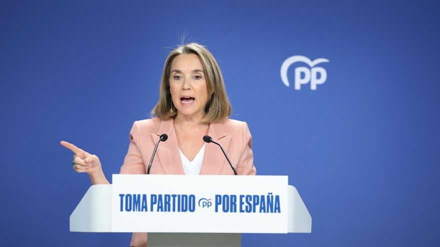 La vicesecretaria de Regeneración Institucional del Partido Popular y diputada, Cuca Gamarra, ofrece una rueda de prensa tras el Comité de Dirección del PP, a 6 de octubre de 2025, en Madrid (España).