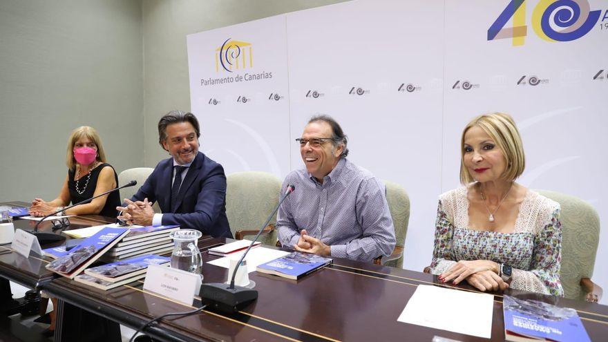 Presentación del libro 'Amaziges de Canarias, historia de una cultura' del periodista Luis Socorro 