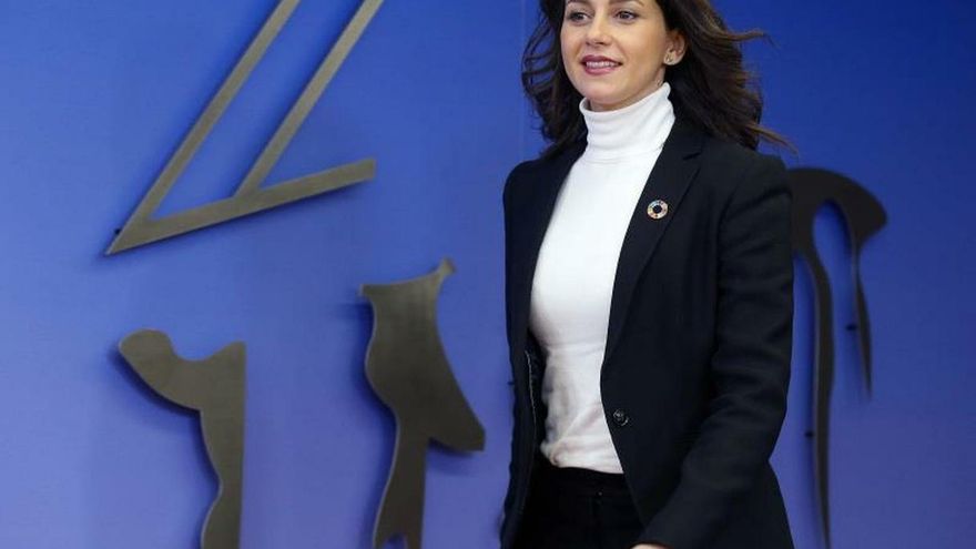 La portavoz de Ciudadanos en el Congreso, Inés Arrimadas, este lunes, a su llegada a la rueda de prensa.