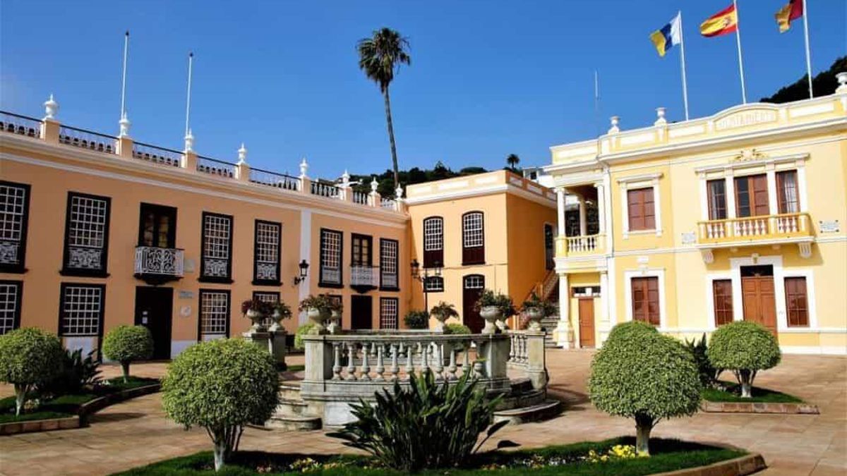 Ayuntamiento de Villa de Mazo.