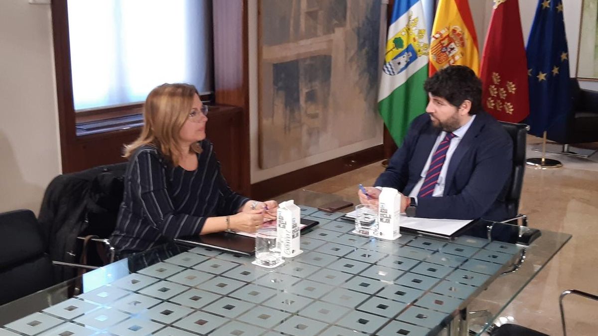 El Gobierno de Murcia defiende que la Ley del Mar Menor es "mucho más restrictiva" y pide "actuar" al Ejecutivo central