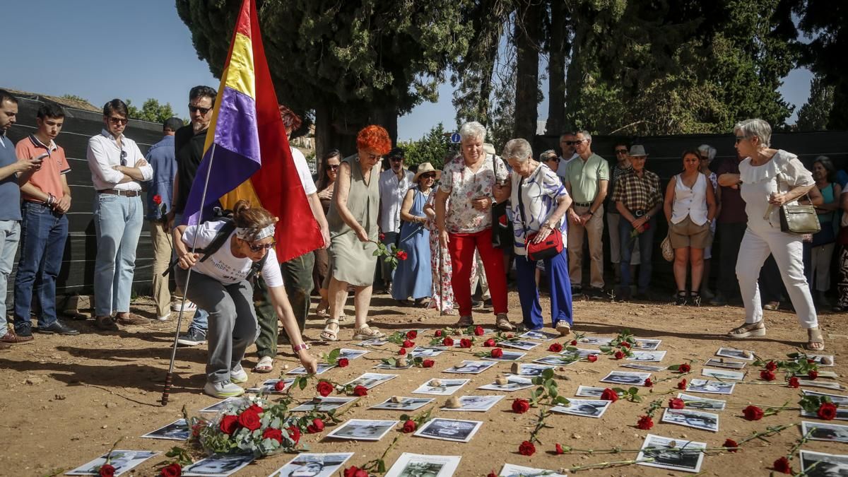 Acto por el Día de las Víctimas del Franquismo en el Cementerio de la Salud