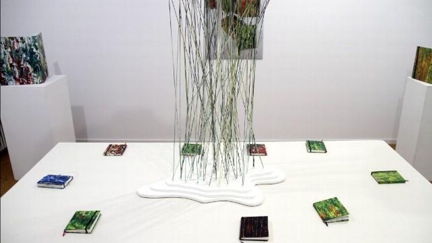 Detalle de un espacio de la amplia exposición que se puede disfrutar en El Albéitar. / Juan Luis García