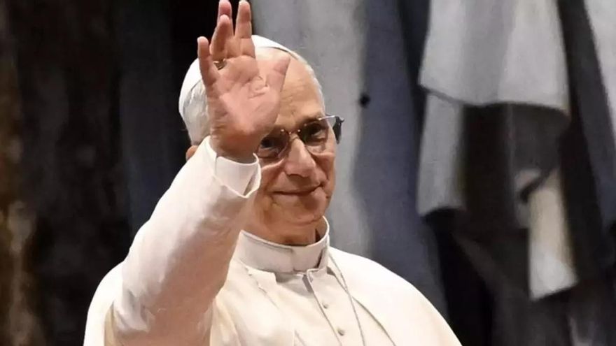 El Papa León XIV saluda a los fieles de las ocho diócesis de la región italiana de Umbría en la Basílica de San Pedro EFE/EPA/MAURIZIO BRAMBATTI