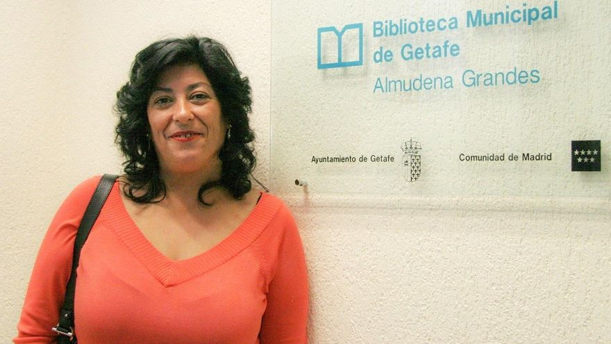 Almudena Grandes dará en Sevilla su nombre a una biblioteca además de a una calle