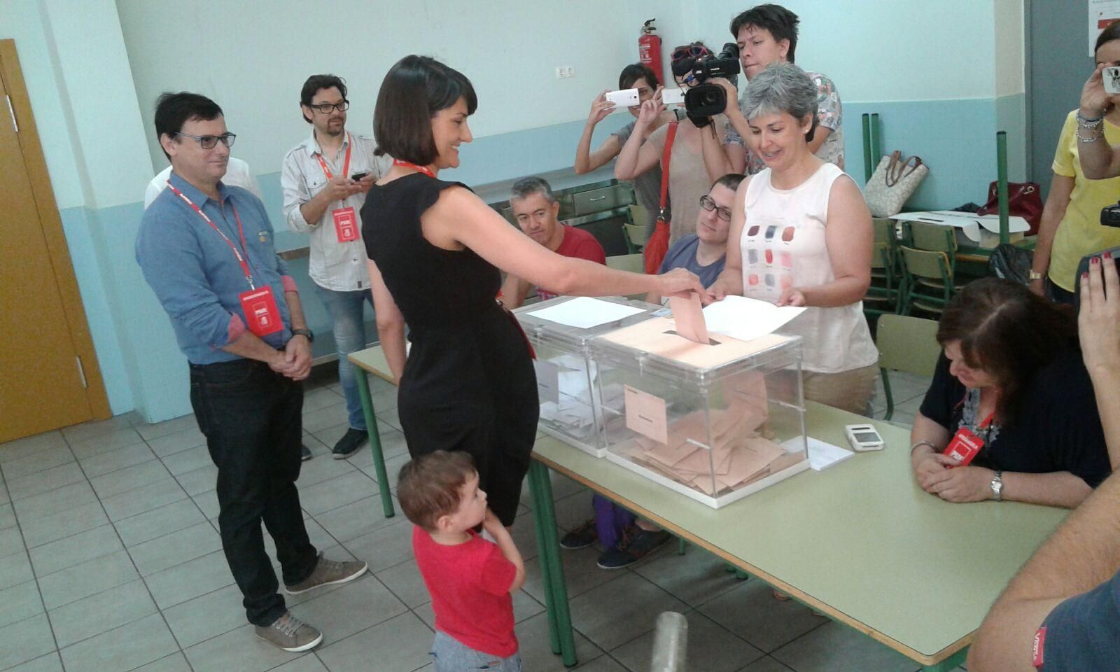 González Veracruz asegura que cada voto "es decisivo" y apuesta por el "cambio al SÍ"