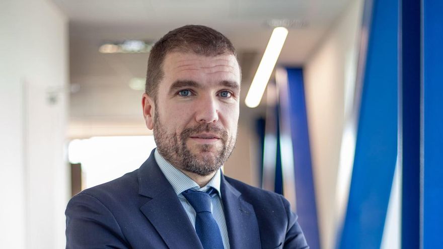 El presidente de Escribano admite que la fusión con Indra "podría" retrasarse a 2026