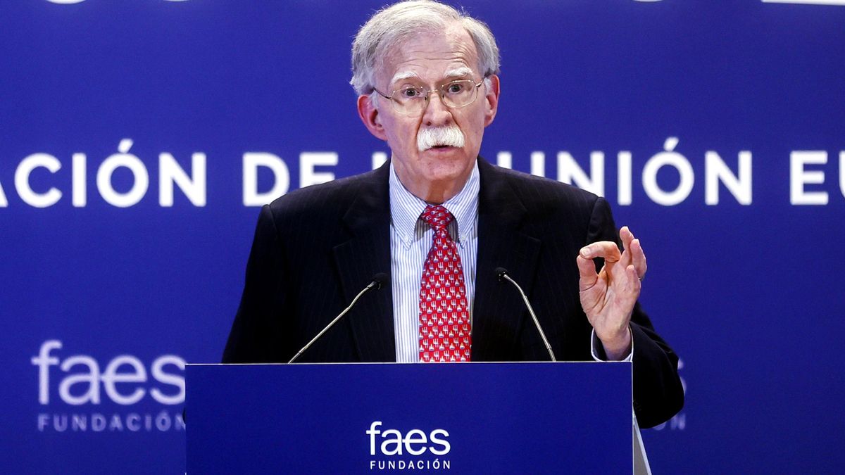 El FBI registra la casa de John Bolton, exasesor de seguridad nacional de Trump