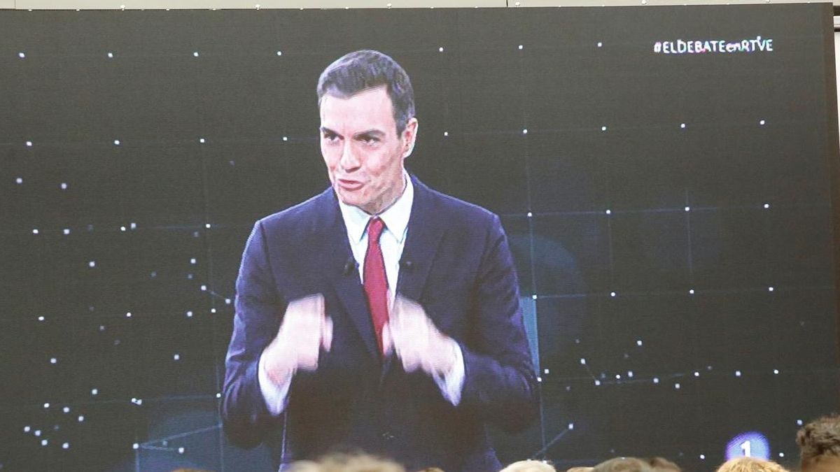 El PSOE, con "optimismo moderado" ante la elevada participación