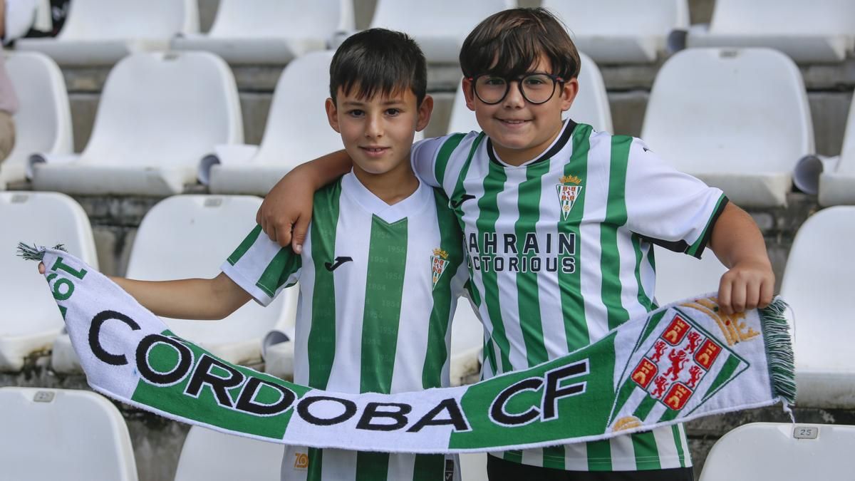 Grada Blanquiverde del Córdoba CF - Granada CF
