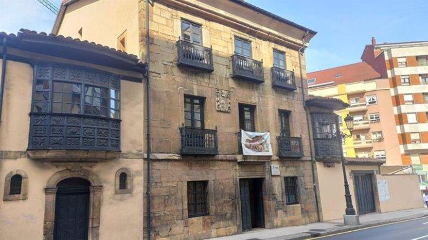 Dos candidaturas optan a dirigir el PSOE de Oviedo: Delia Losa disputa el cargo con Aquilino Díaz