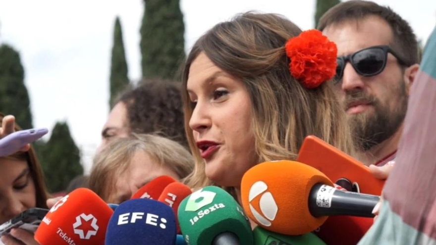 La candidata de Podemos a la Comunidad de Madrid, Alejandra Jacinto, en las fiestas de San Isidro en la Pradera.