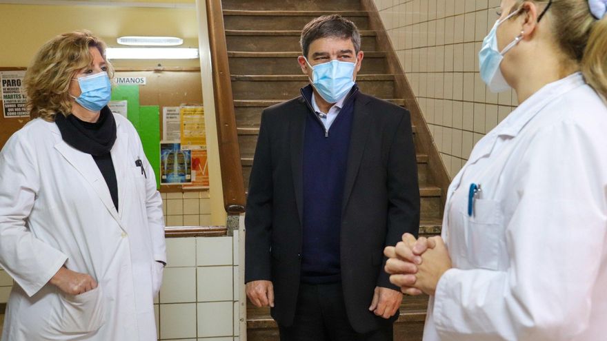 Fernán Quirós confirmó a qué grupo le aplicarán la vacuna de Moderna y dio su punto de vista sobre el pasaporte sanitario