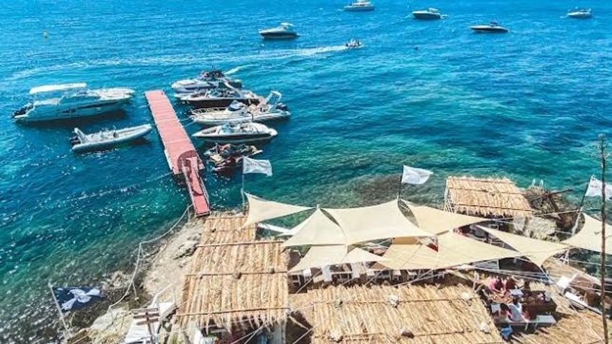 El Pirata Beach Club