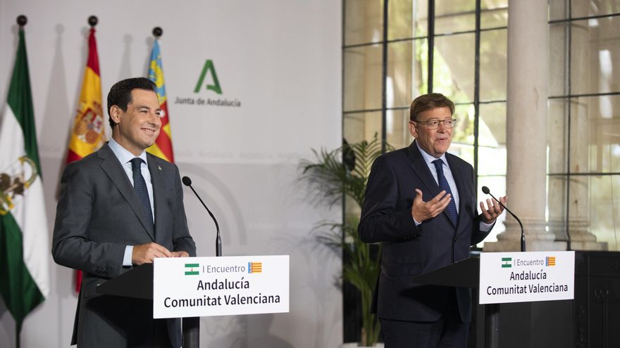 Juan Manuel Moreno Bonilla y Ximo Puig, tras la cumbre bilateral de 2021.