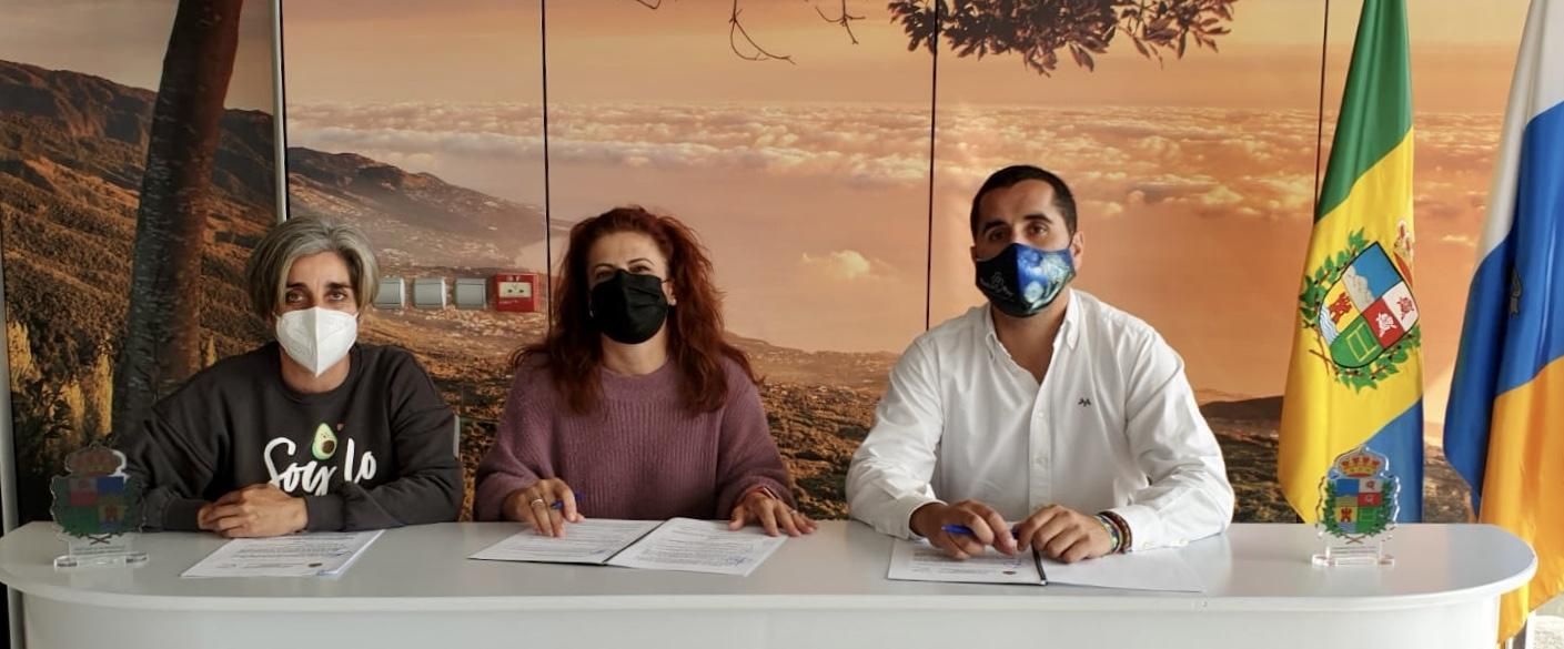 Firma del convenio.