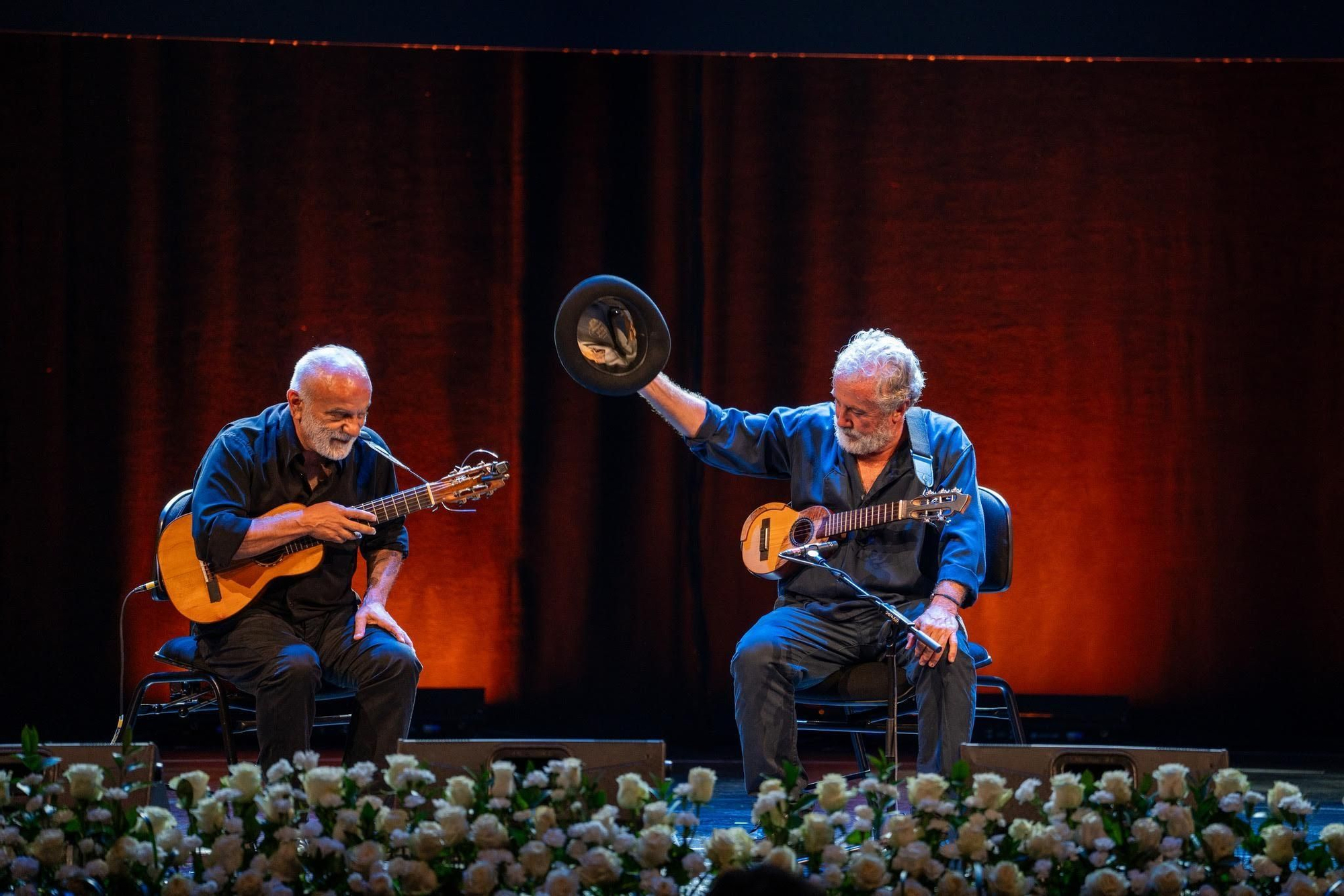 Una decena de artistas rinden homenaje al compositor palmero Luis Cobiella en la Fiesta de Arte de La Bajada.