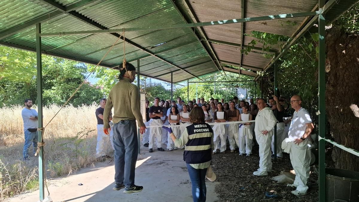 Así se investiga un crimen: un curso en Córdoba reúne a fuerzas de seguridad y estudiantes de criminología