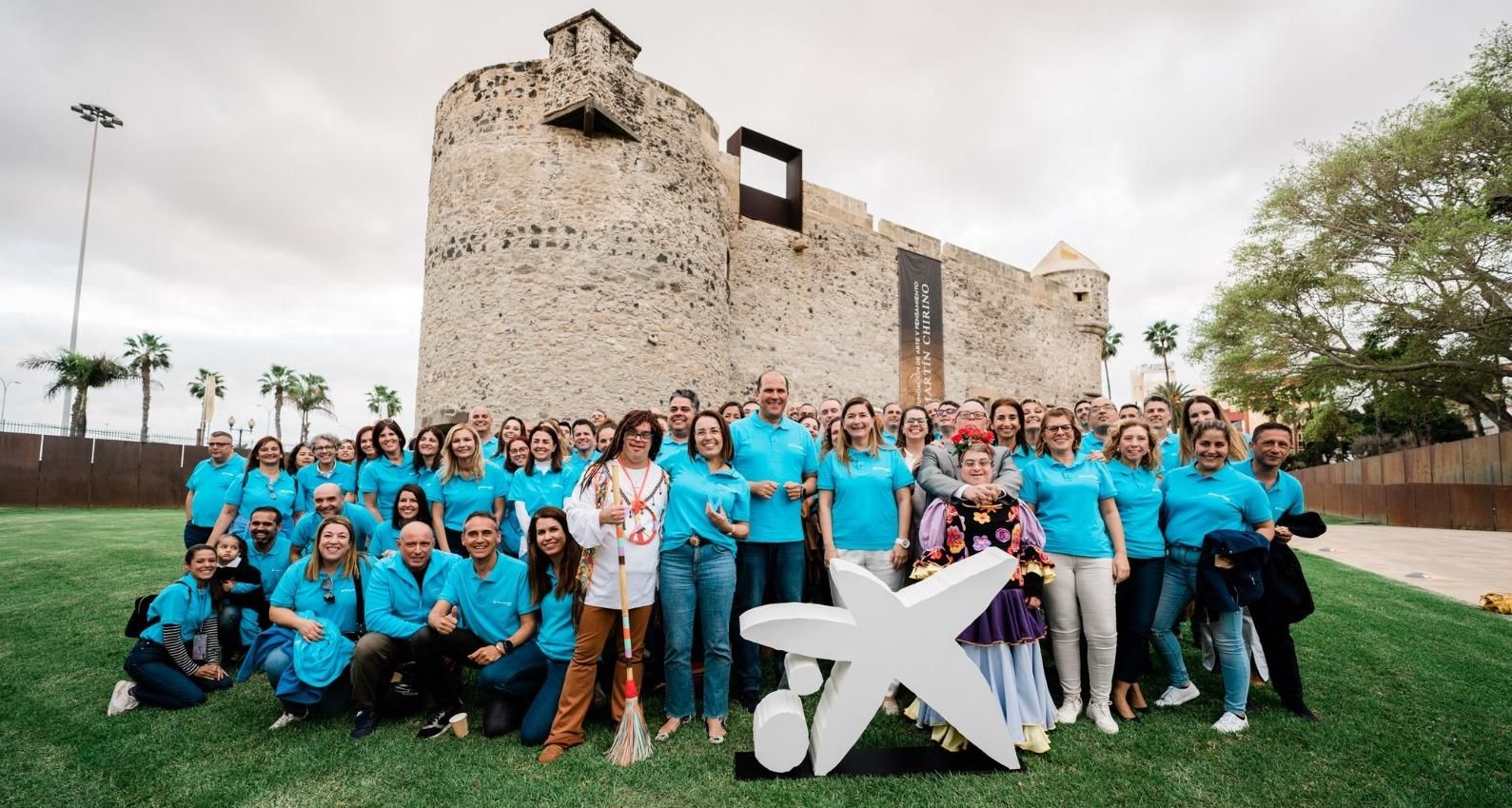Voluntarios de CaixaBank en Canarias durante el acto de reconocimiento.