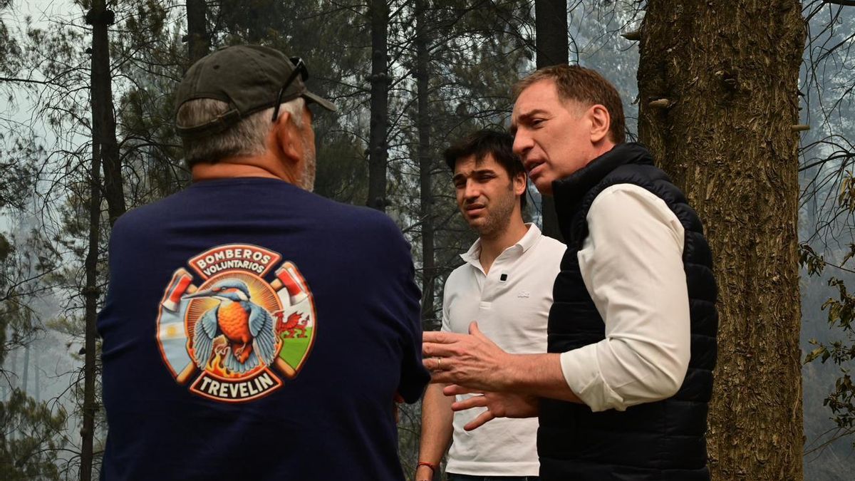 Diego Santilli de visita en Chubut junto al gobernador Ignacio Torres.