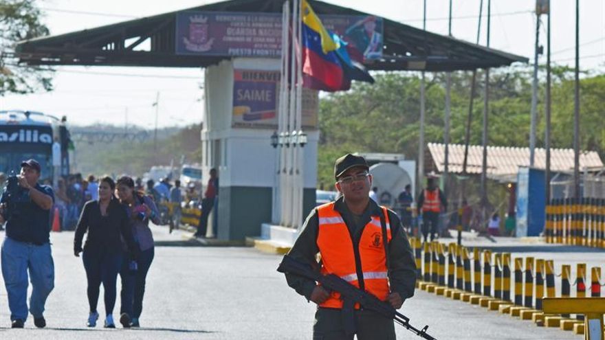 Venezuela anuncia la creación de una policía migratoria para fronteras y terminales