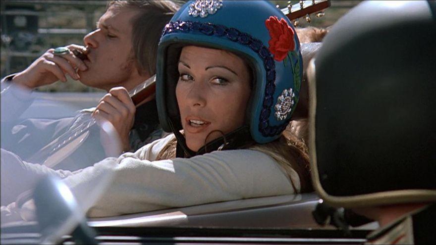 Mary Woronov, de la Factory de Warhol a romper los tópicos de la serie B